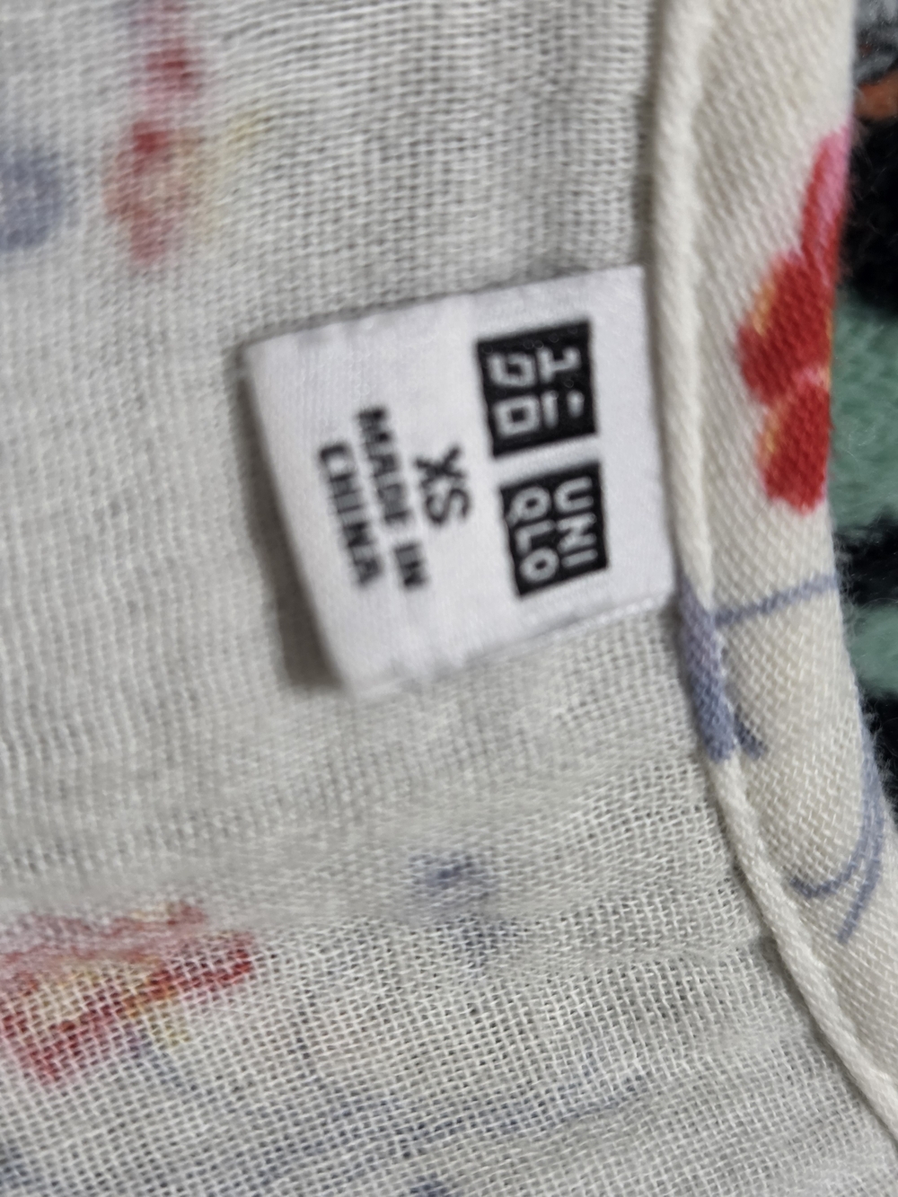 Uniqlo Cream Midi Dress with Red & Blue Floral Print - Picture 3 of 4